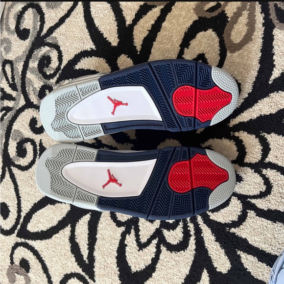 Air Jordan 4 retro “Midnight Navy” - Picture 5 of 10